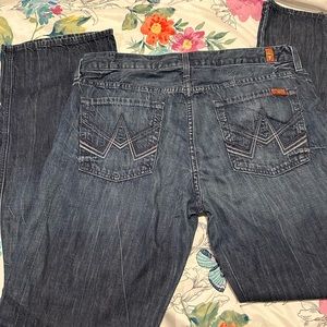 7 for all mankind size 34 nice jeans. Super condition!!
